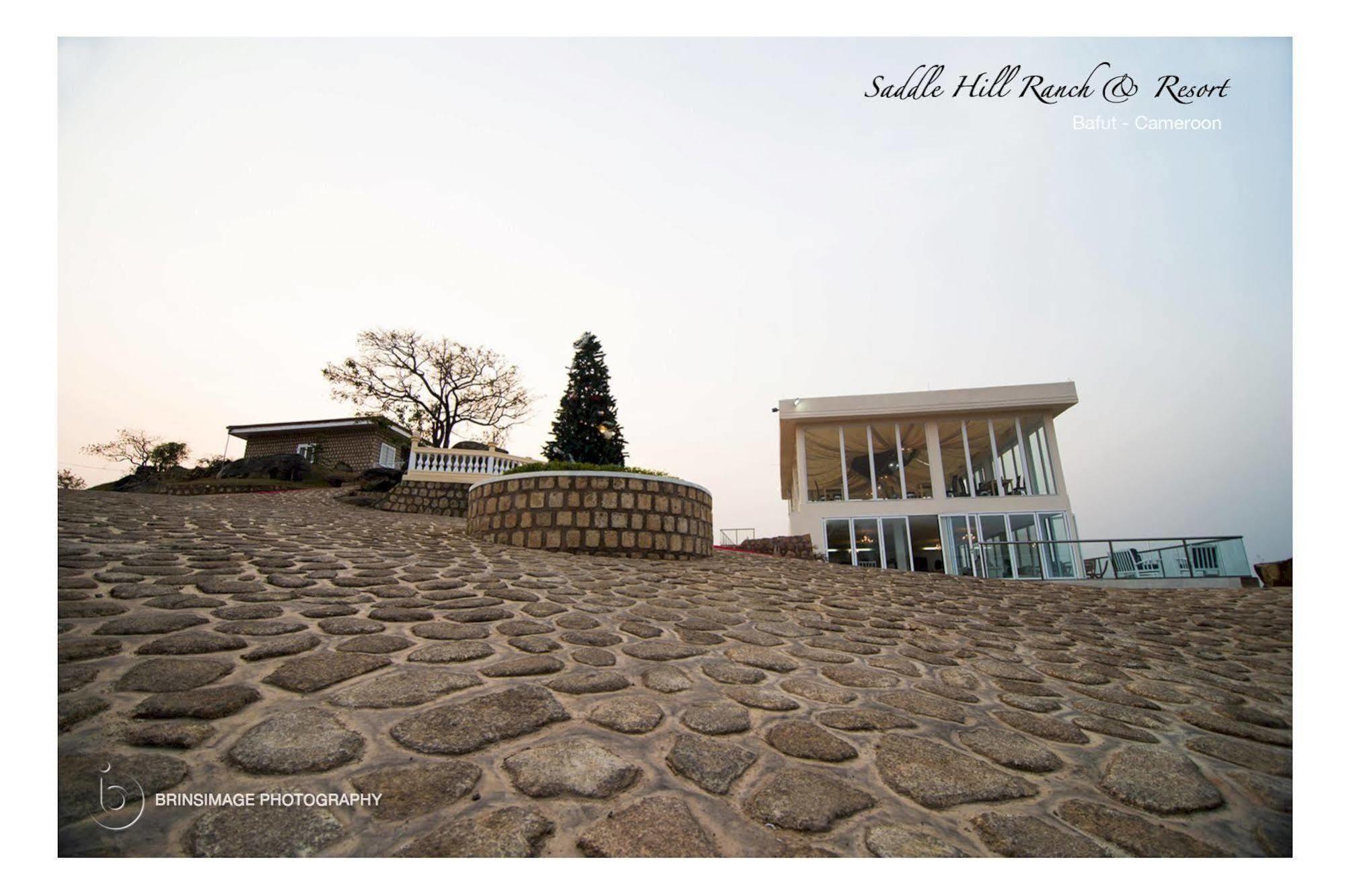 ホテル Saddle Hill Ranch Bafut エクステリア 写真